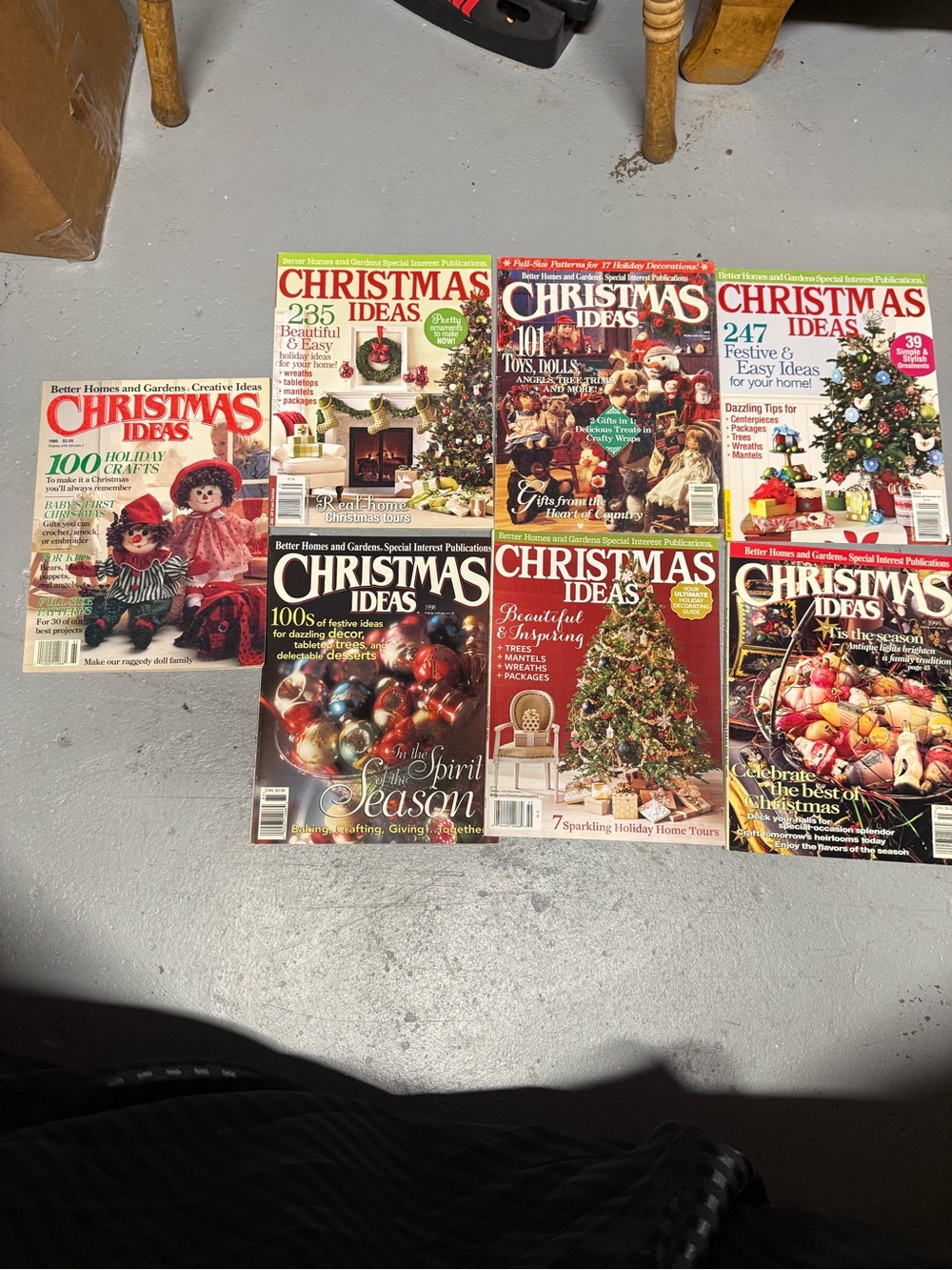 Lot 7 Better Homes & Gardens Christmas Ideas 1986-2015 Raggedy Dolls Toys